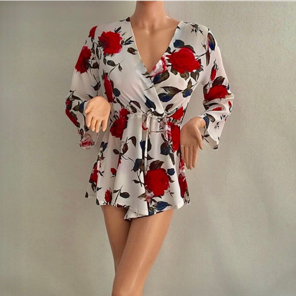 🆕Printed Floral Long Sleeve  Short V-Neck Romper - Picture 4 of 6